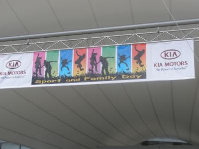 kia_sport_family_day_2009_1.jpg