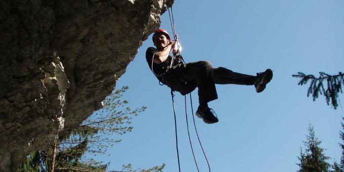 Rope traverses